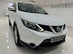 Nissan Qashqai 1.2 DIG-T CVT 2015 White Rear Entertainment